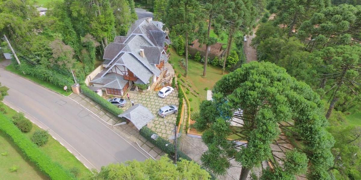 Pousada D'Lines Campos do Jordão Екстериор снимка