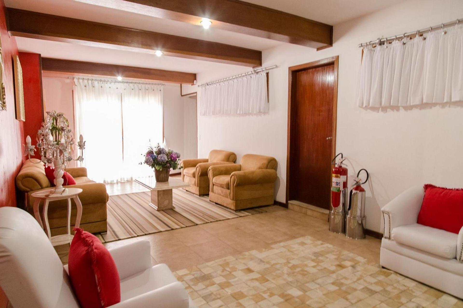 Pousada D'Lines Campos do Jordão Екстериор снимка